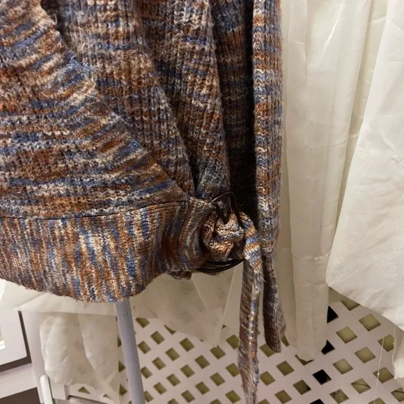 Nine West Brown and Blue V-Neck Sweater - Picture 2 of 3